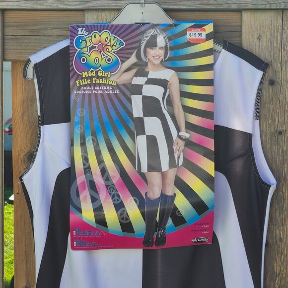 GROOVY 60s Mod Girl Costume Women's Size Medium BNIP w/ Two Tone Wig Halloween - Picture 6 of 9